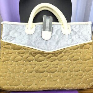 Kiva Elli Quilted Tablet/Laptop Bag